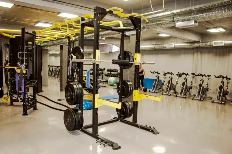 A power rack and functional training area at Wellnessfit in Chalandri